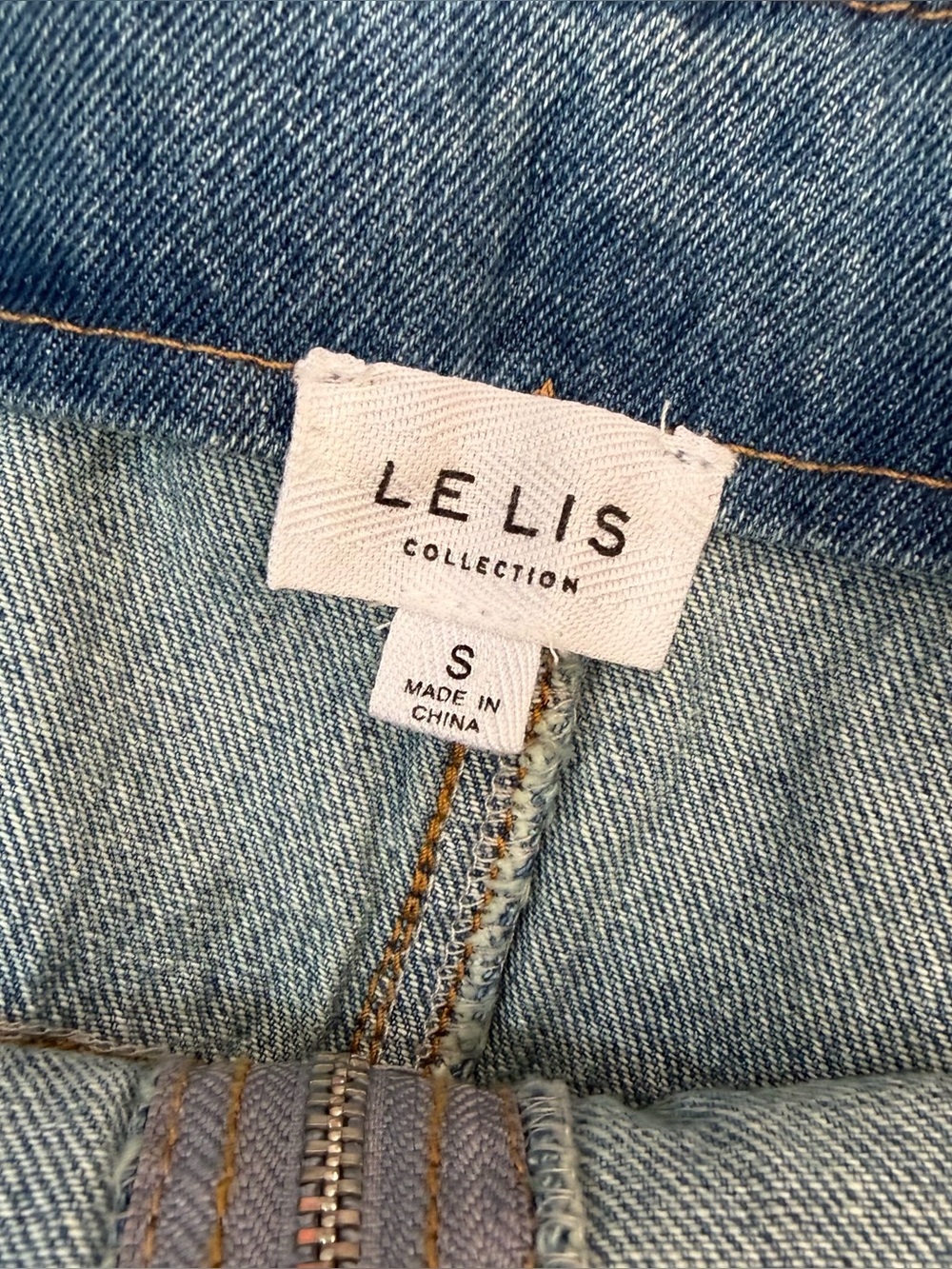 Lelis Women's Denim Mini Skirt with front zipper - Picture 2 of 5